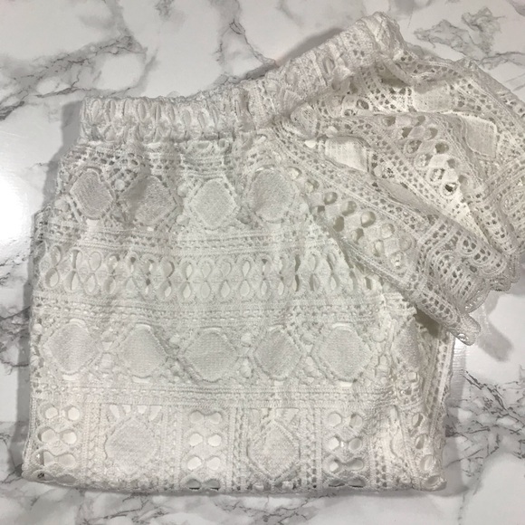 *SOLD* Anthropologie Off The Shoulder White Top - Picture 5 of 7